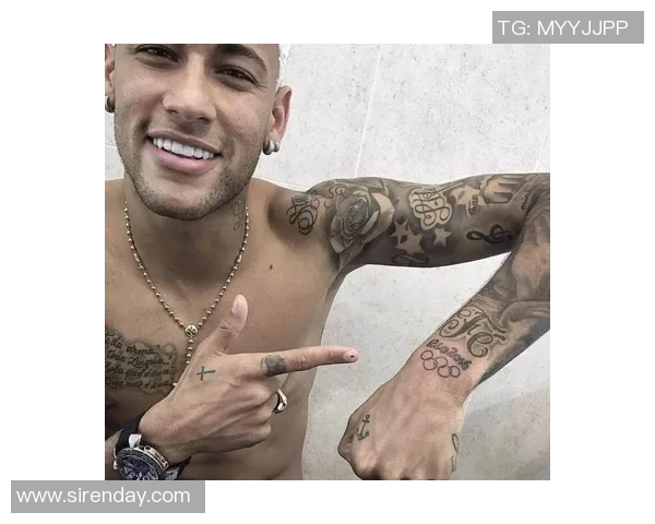 足球明星为何热衷纹身背后的故事与文化解读 足球明星为何热衷纹身背后的故事与文化解读