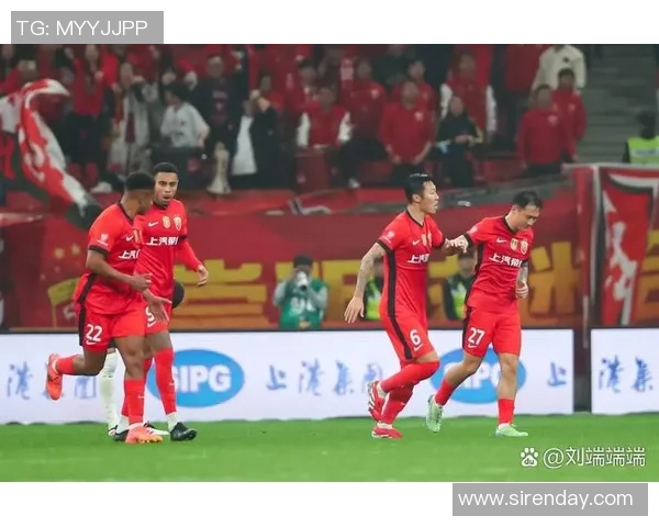 足球明星奥斯卡在赛场上的实力分析与表现评估 足球明星奥斯卡在赛场上的实力分析与表现评估