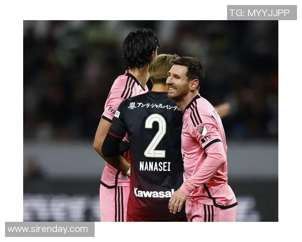 足球明星跨界代言白酒引发热潮球迷与酒友的双重盛宴 足球明星跨界代言白酒引发热潮球迷与酒友的双重盛宴